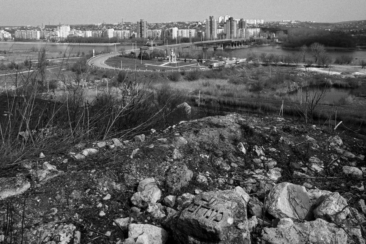 Rezina Jewish cemetery