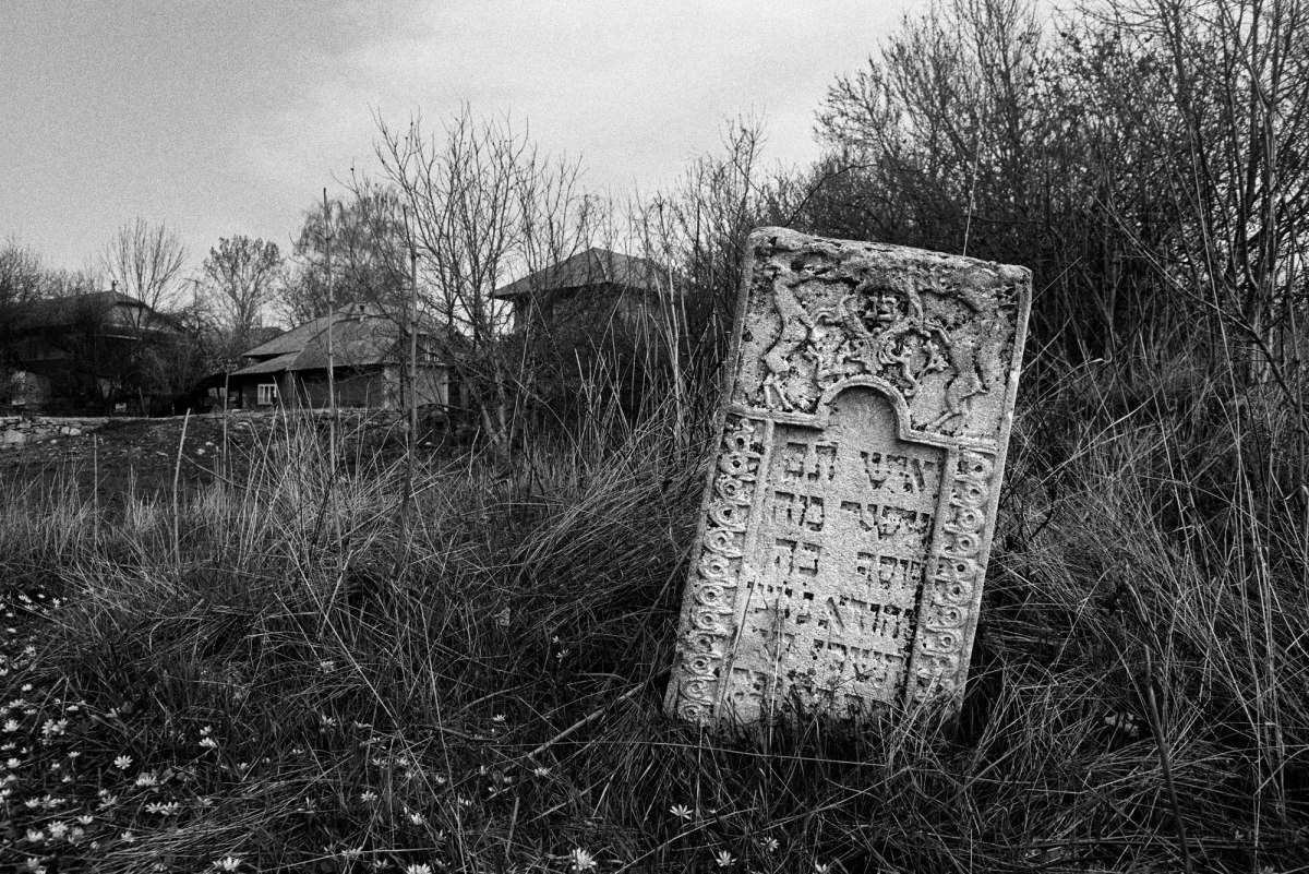 Lipcani Jewish cemetery