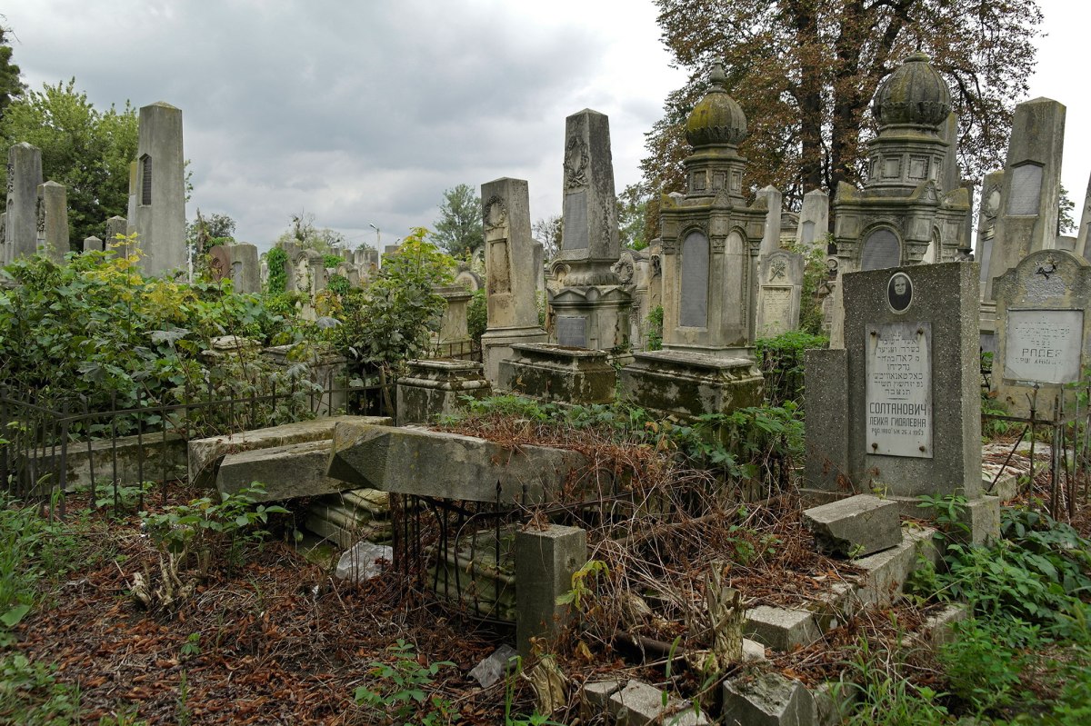 Czernowitz Jewish cemetery