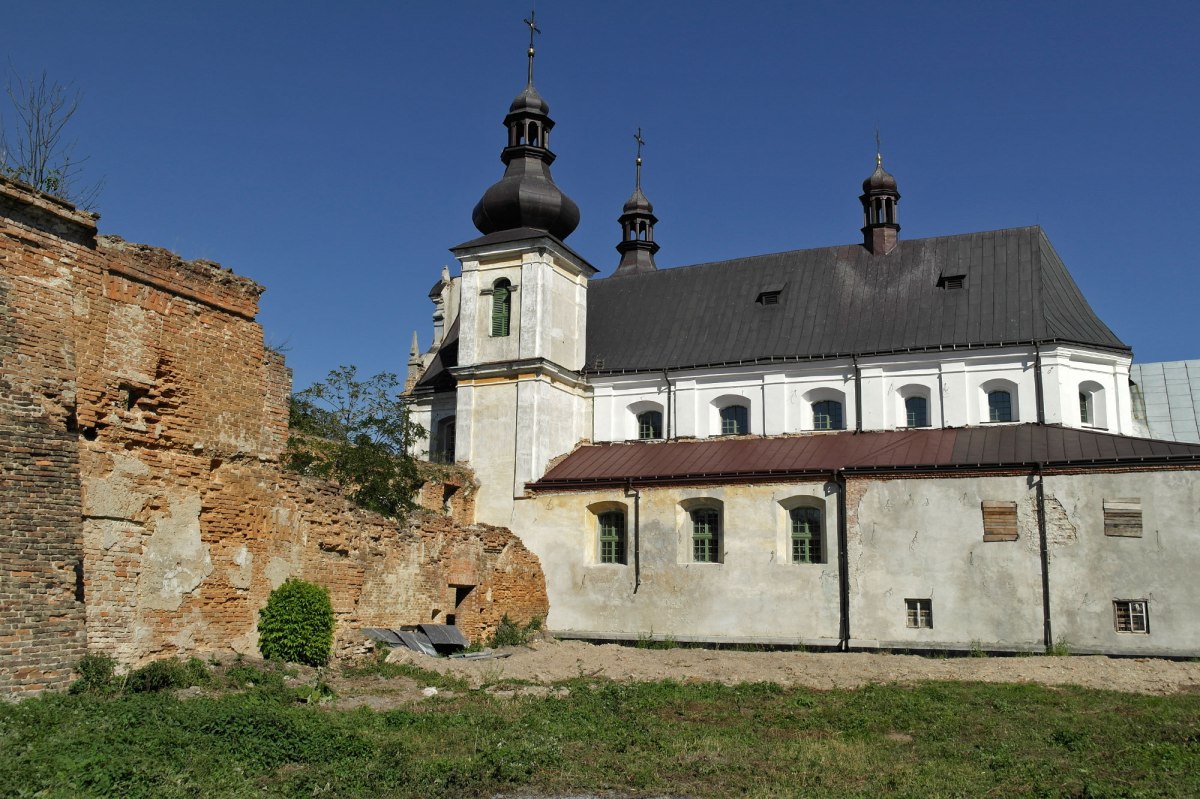 Belz - Catholic church
