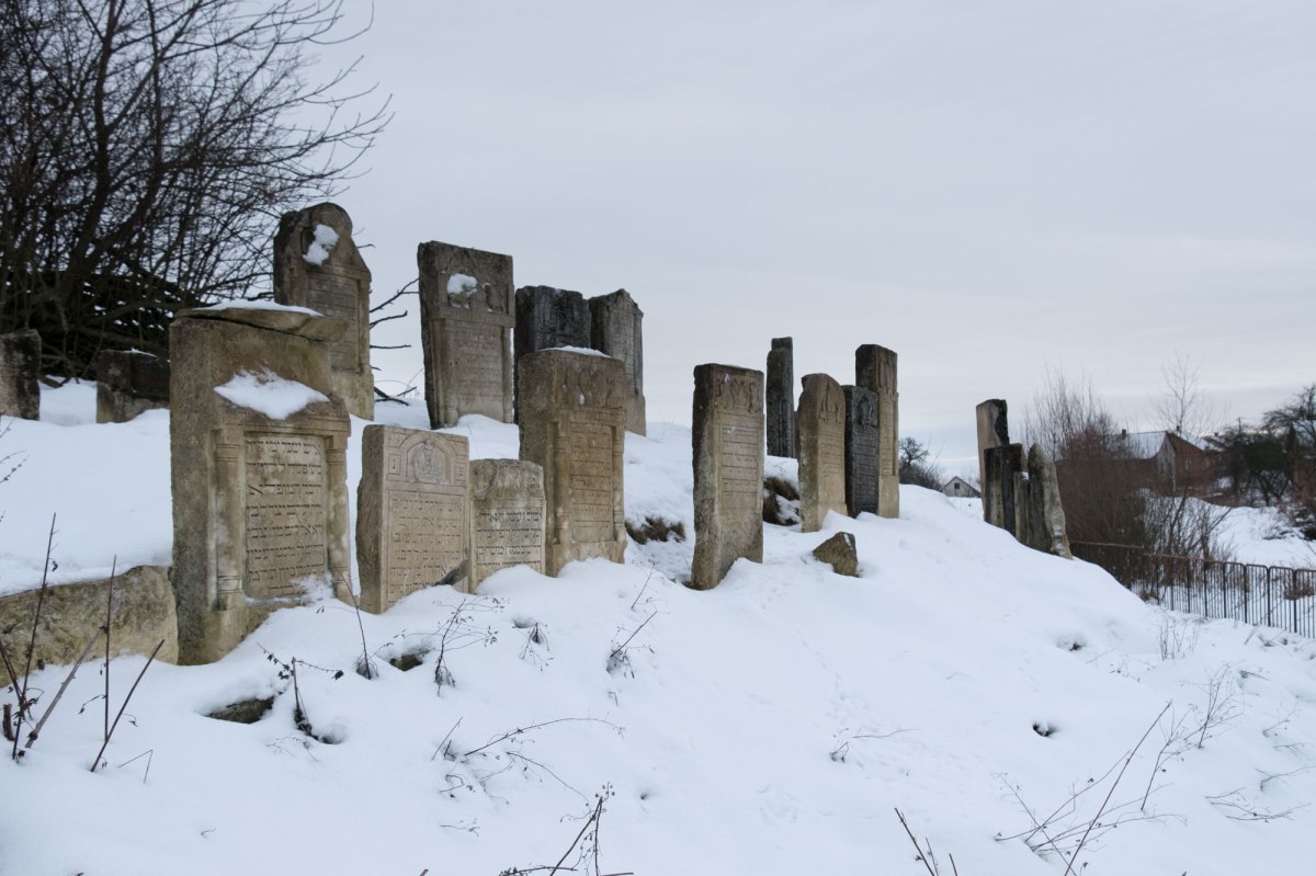 Rozdil Jewish cemetery