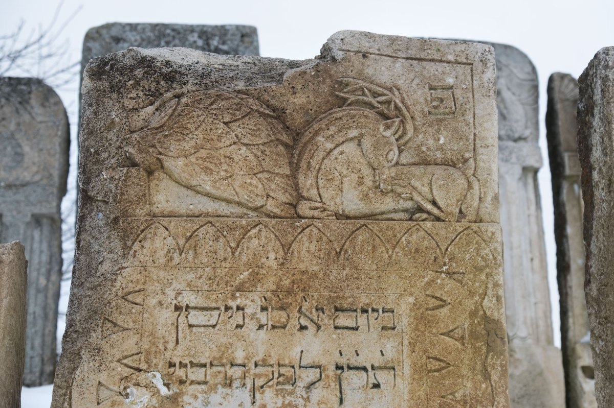 Rozdil Jewish cemetery