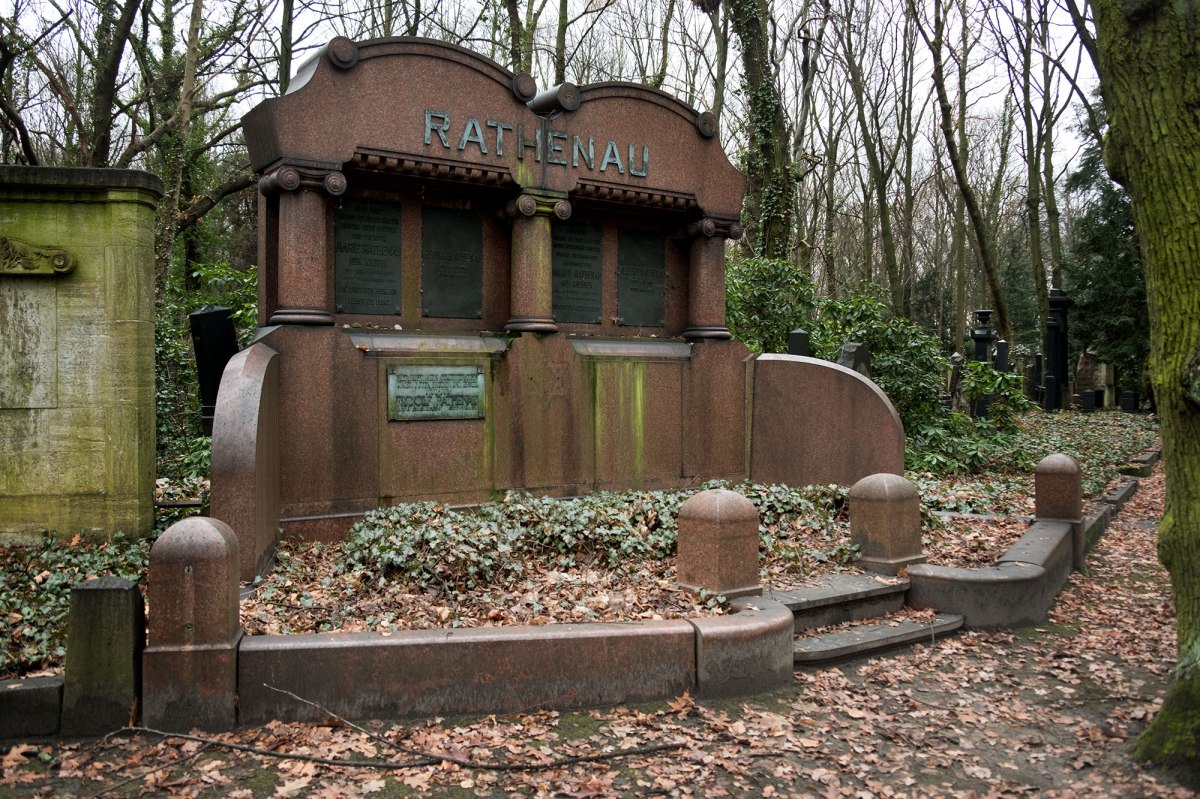 Berlin, Weißensee Jewish cemetery