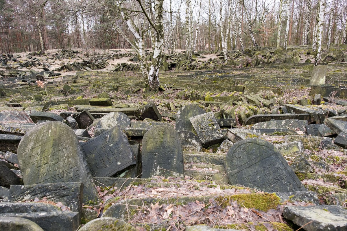 Bródno Jewish cemetery, Warsaw
