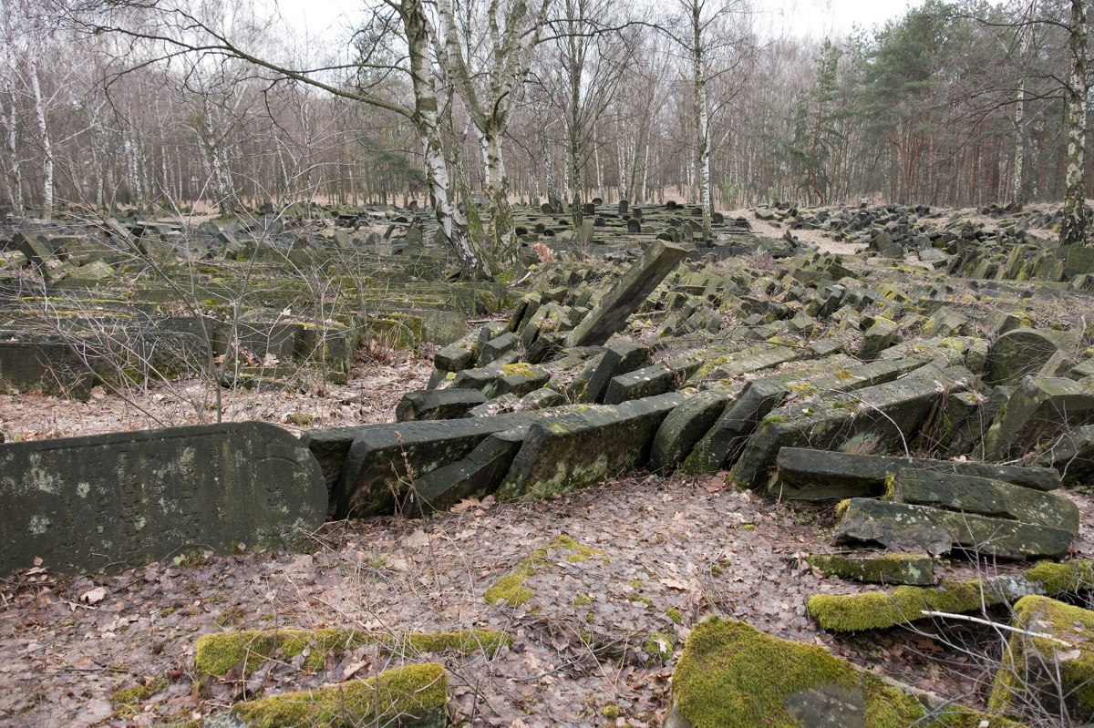 Bródno Jewish cemetery, Warsaw