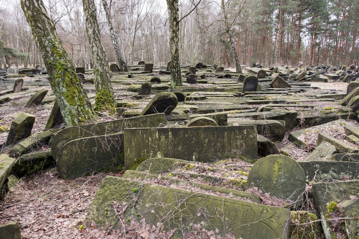 Bródno Jewish cemetery, Warsaw