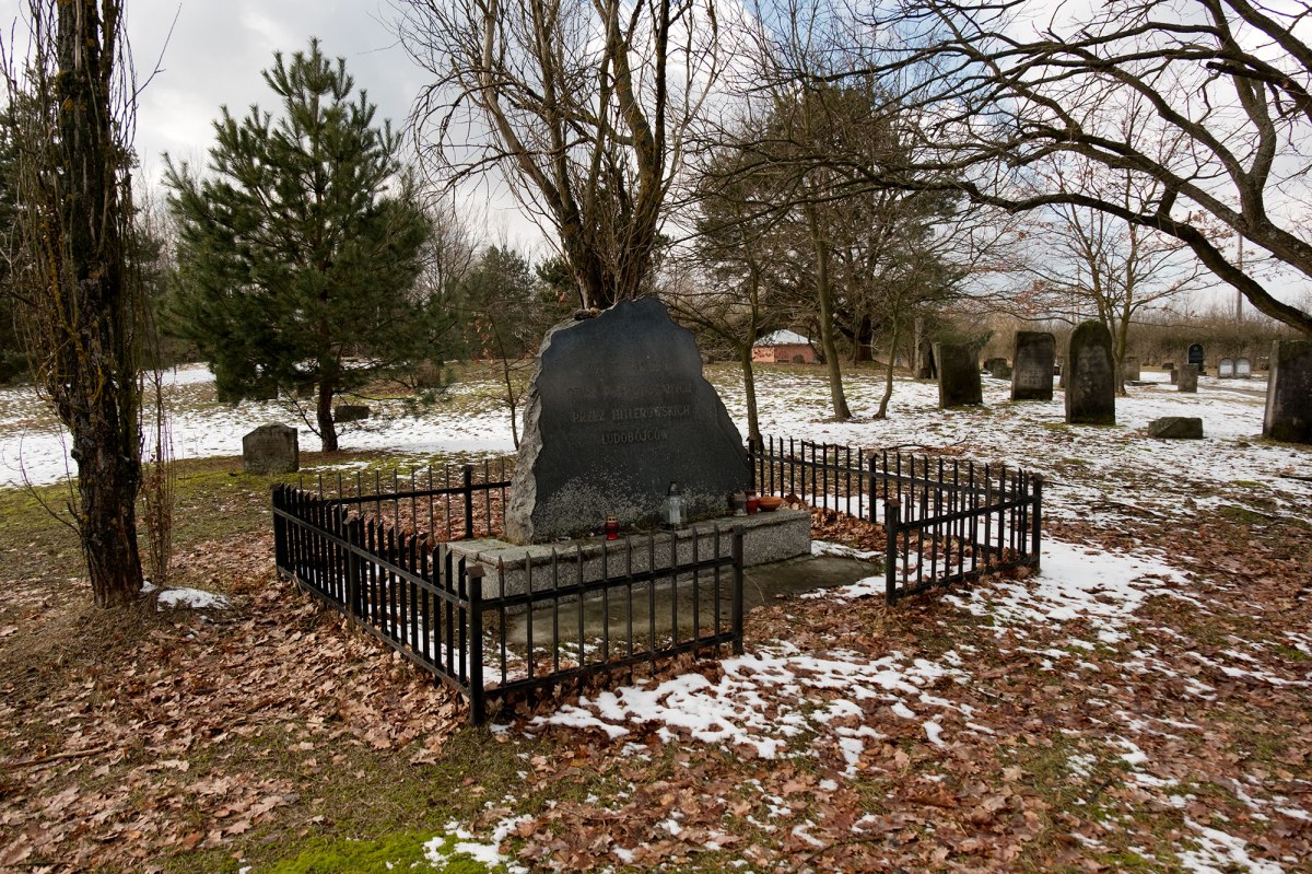 Góra Kalwaria Jewish cemetery