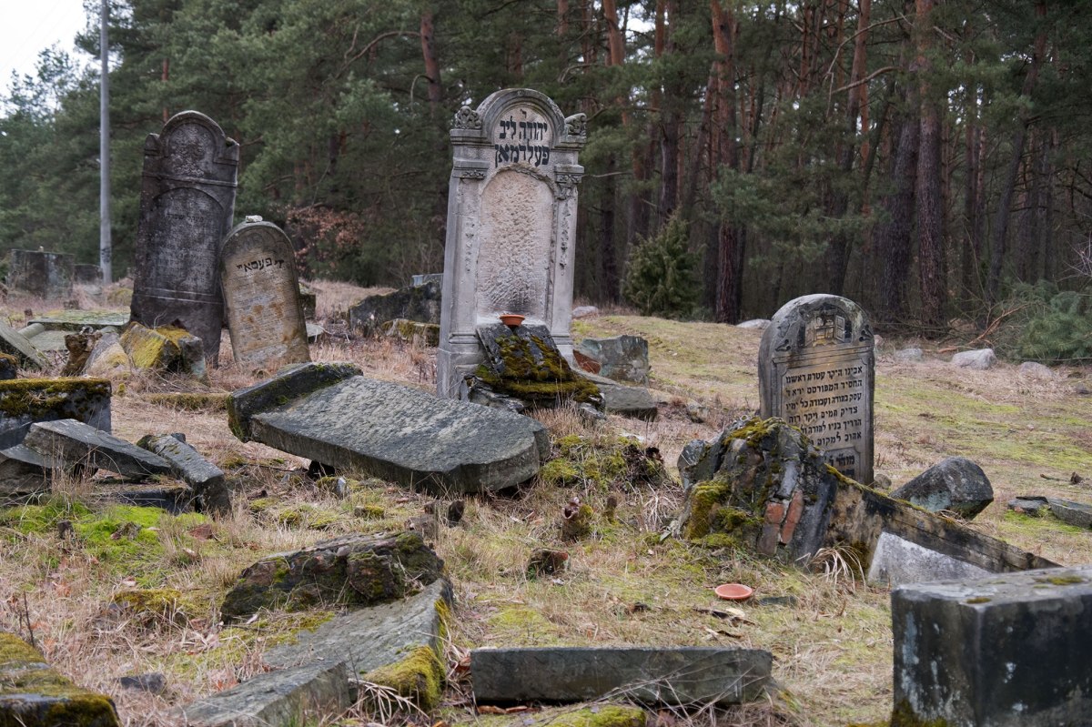 Otwock Jewish cemetery