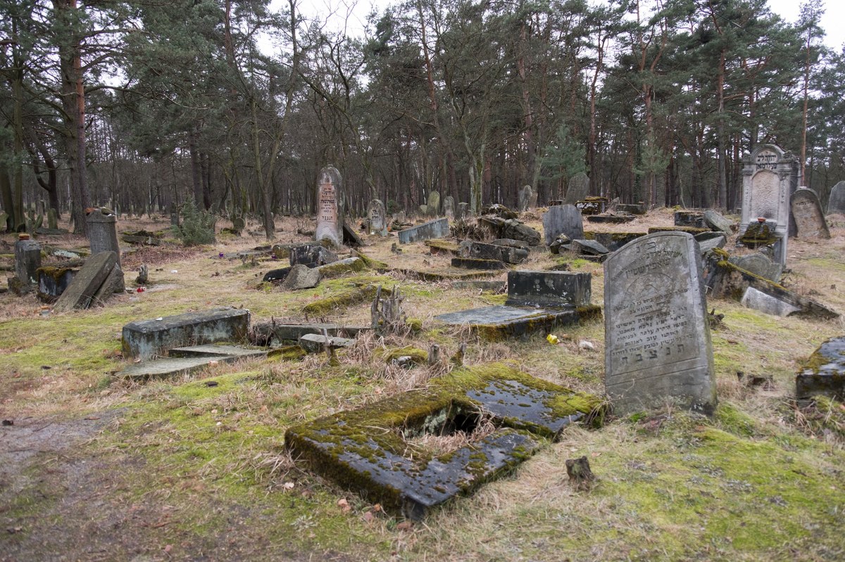 Otwock Jewish cemetery