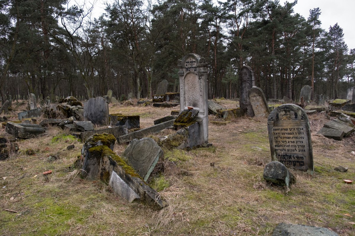 Otwock Jewish cemetery