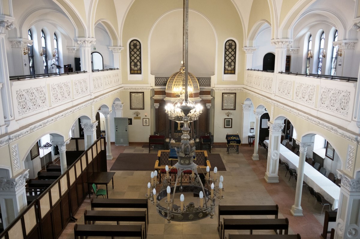 Nożyk Synagogue, Warsaw