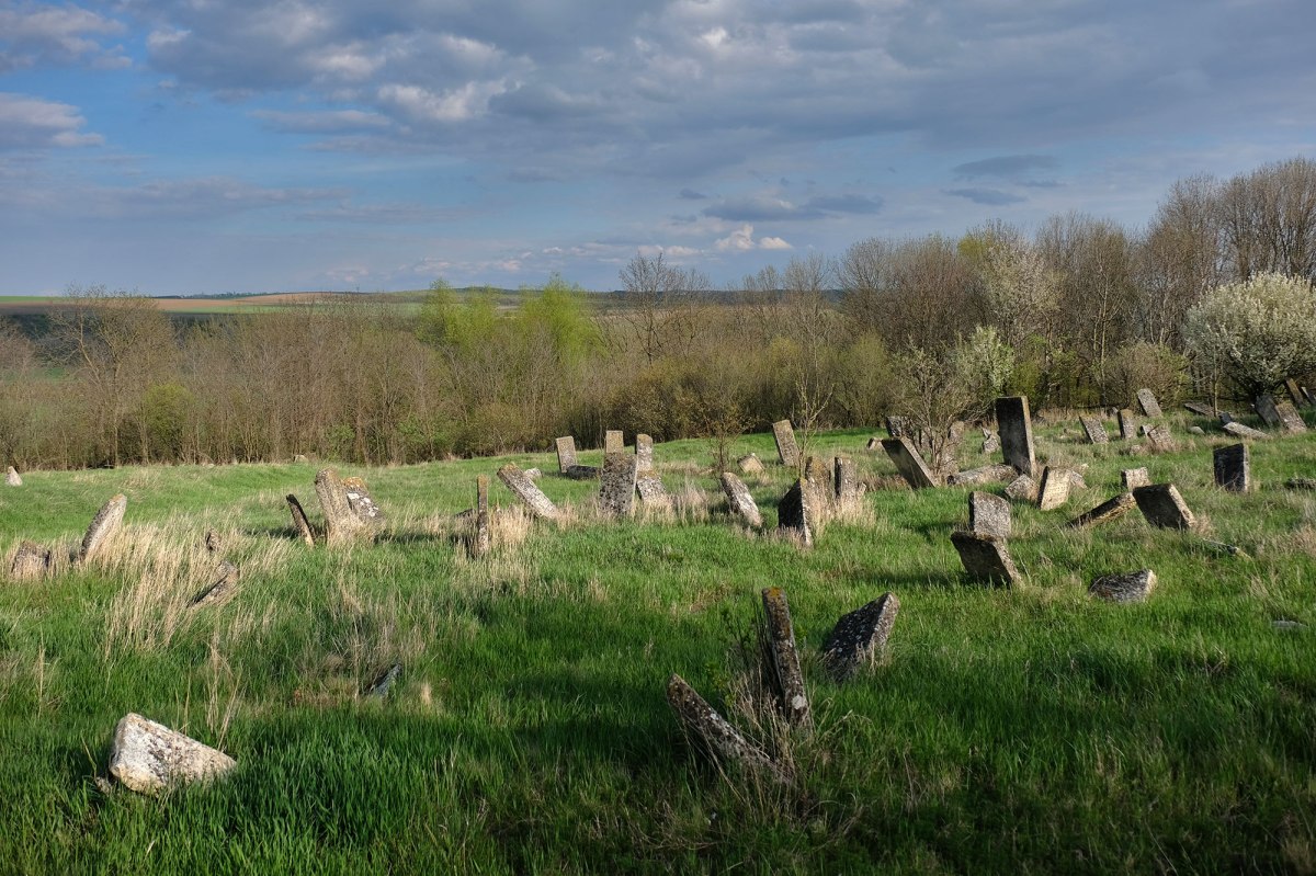 Korolivka Jewish cemetery