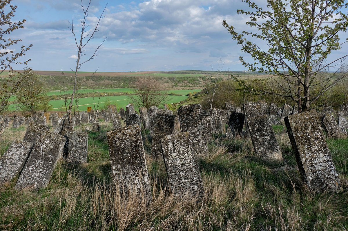 Korolivka Jewish cemetery