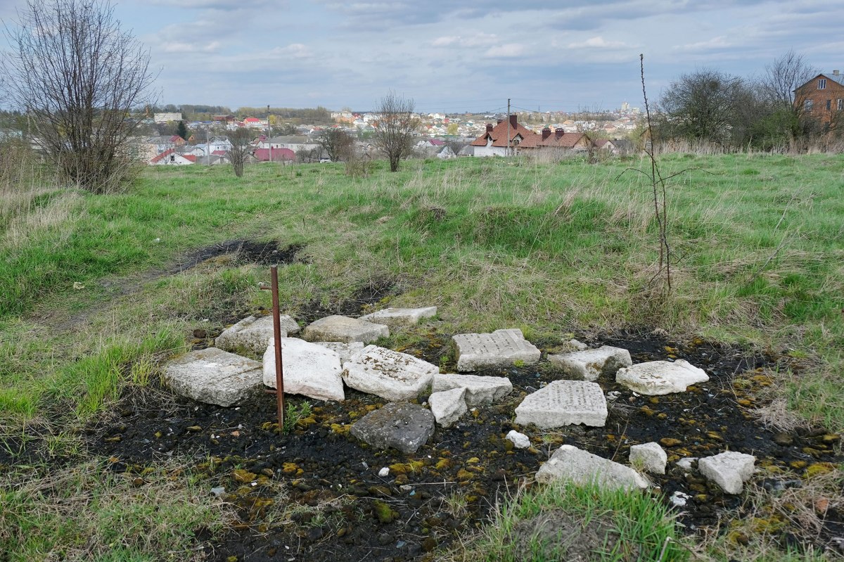Kosova Jewish cemetery