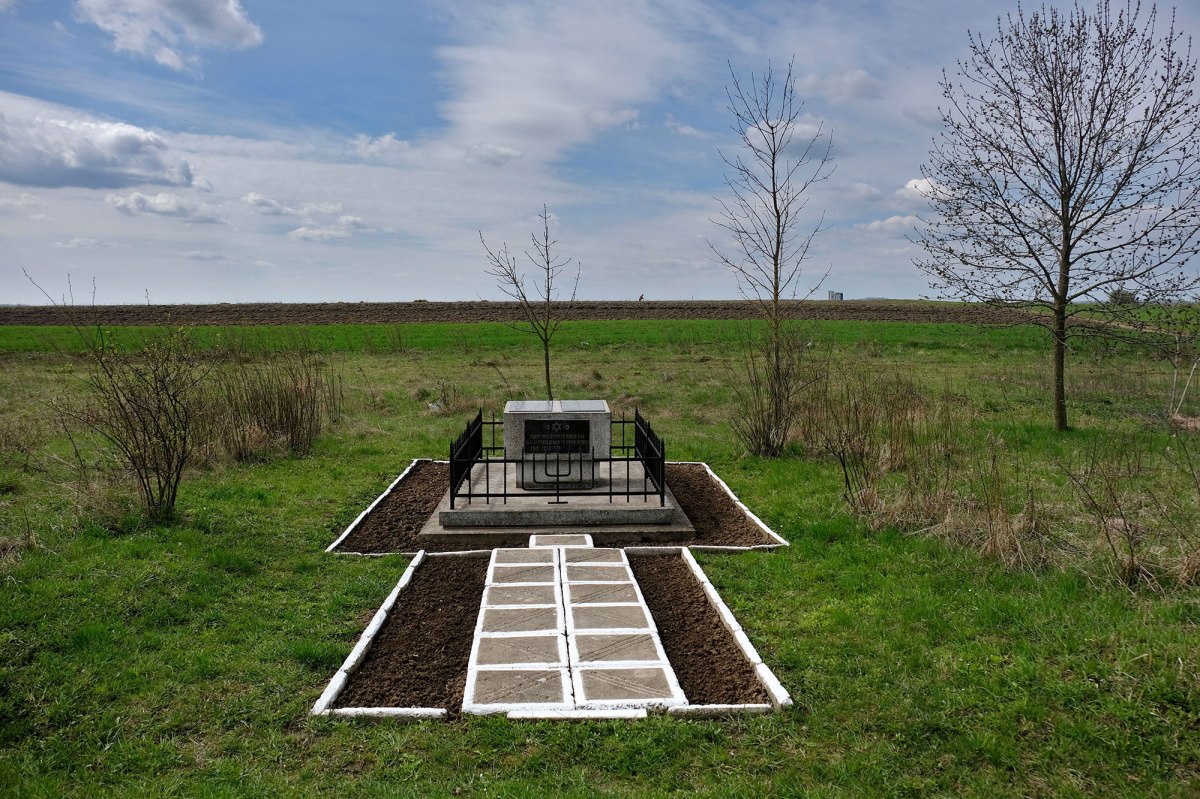 Rohatyn - mass grave site