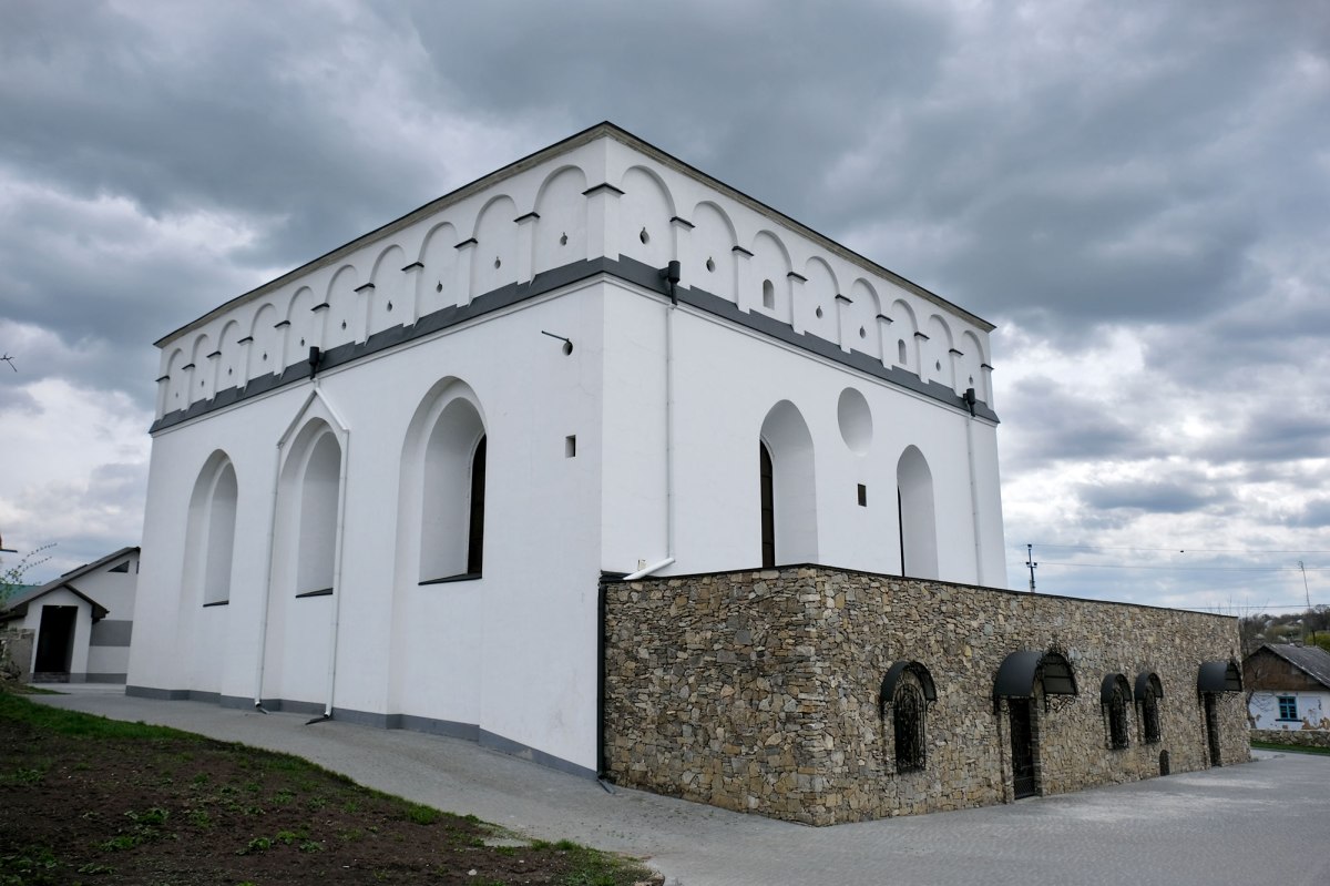 Sataniv synagogue