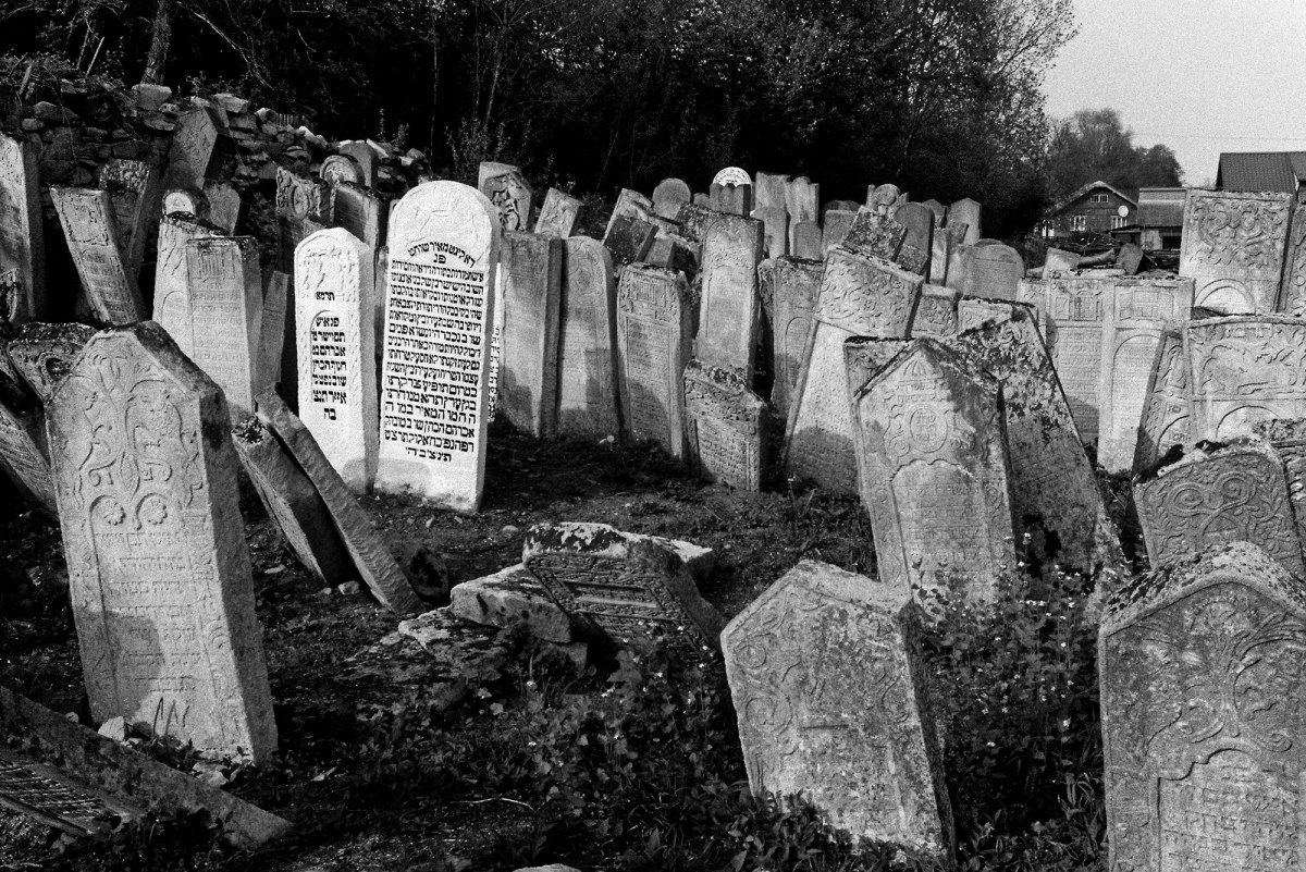 Jewish cemetery, Stare Kuty, Galicia, Ukraine, 2013