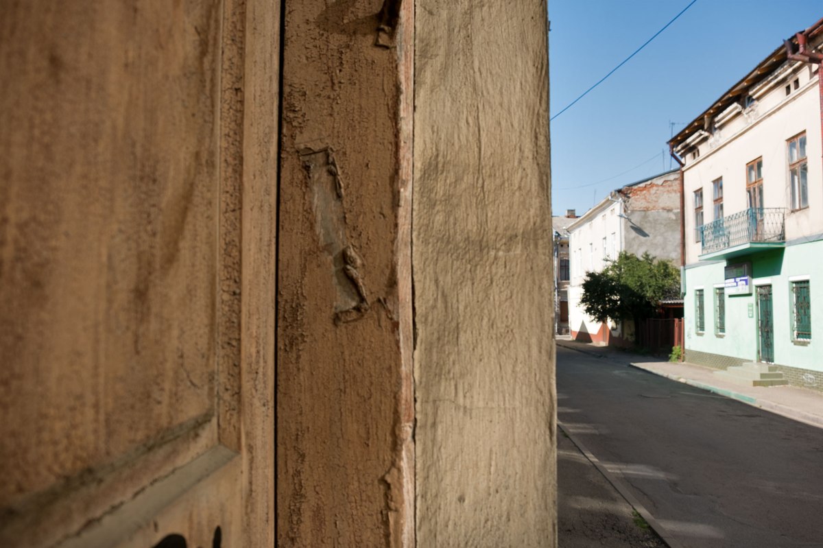 Kolomyia - trace of a mezuzah
