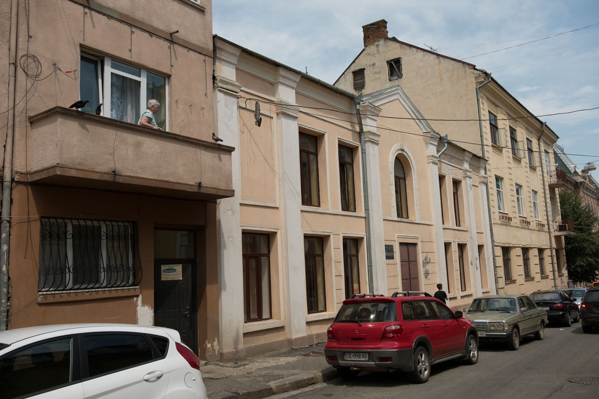 Chernivtsi (Czernowitz) - Choral Synagogue, now a gym