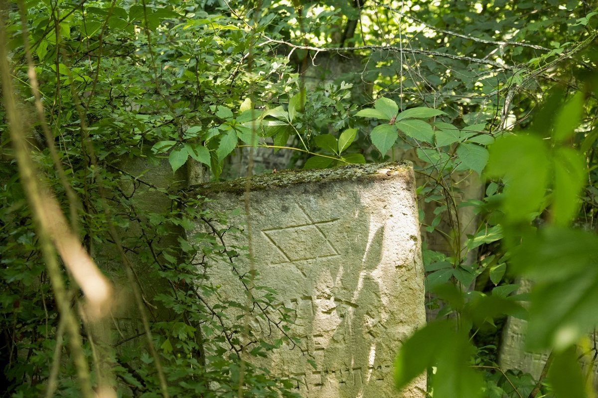 Sniatyn Jewish cemetery