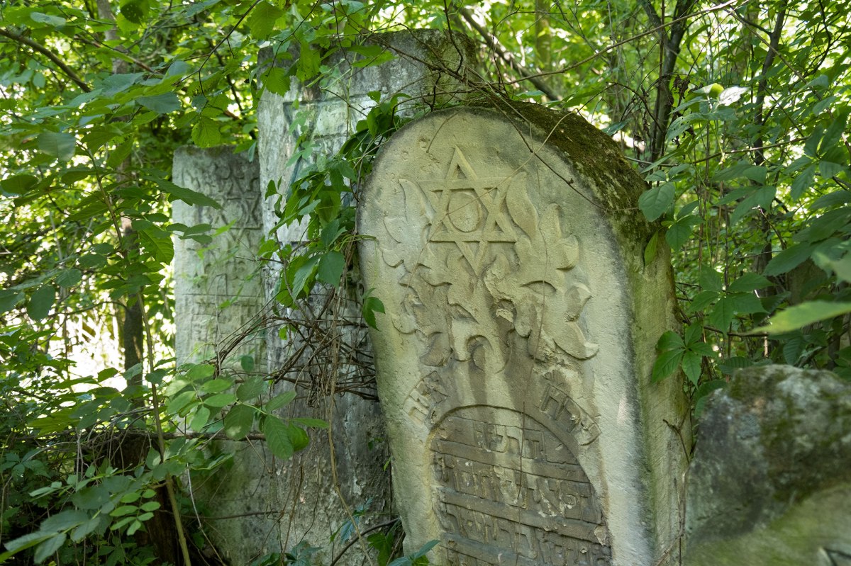 Sniatyn Jewish cemetery