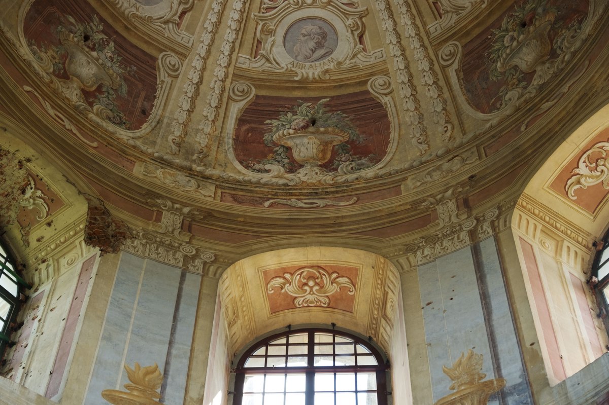 Church of Pidhirtsi castle