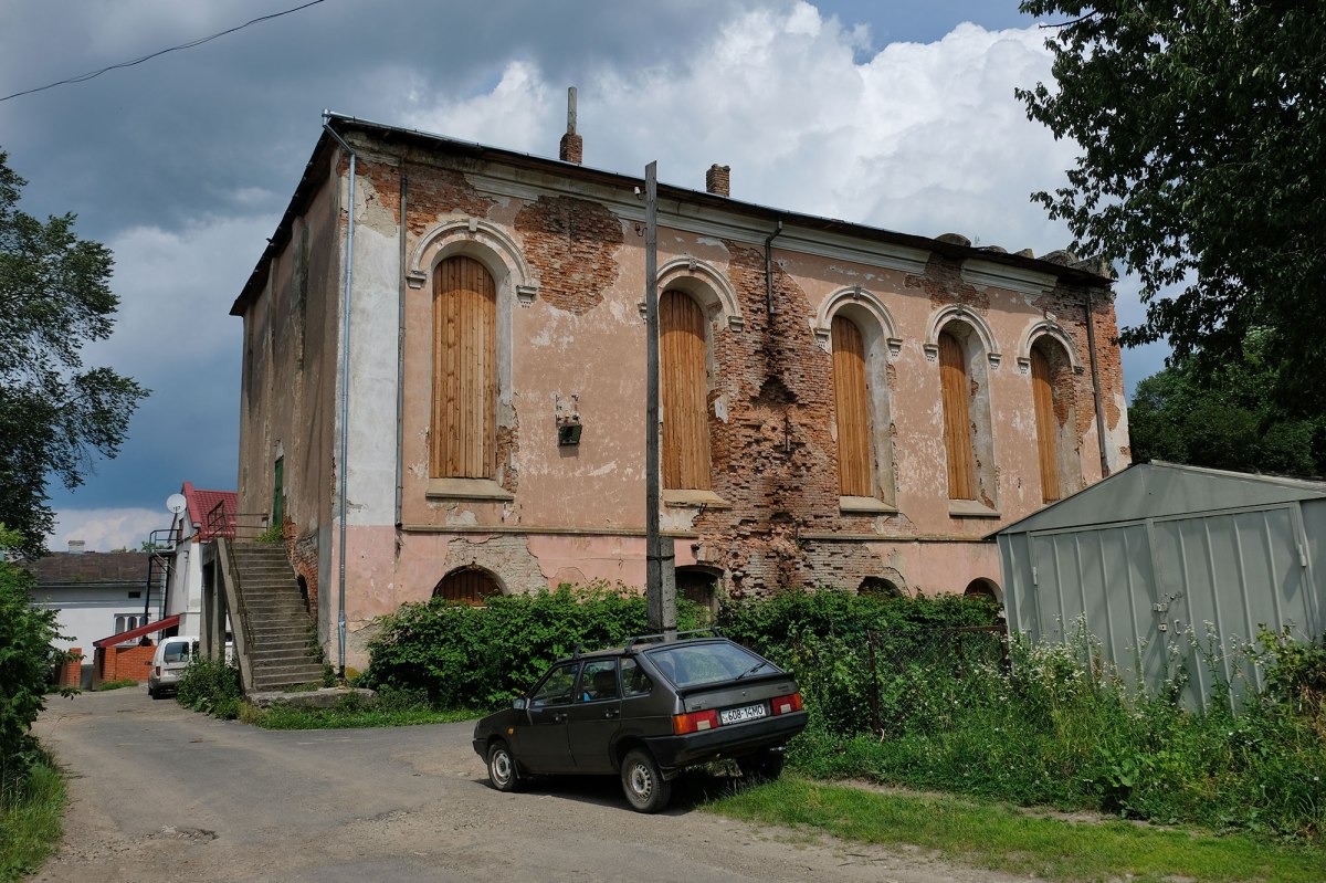 Bolekhiv synagogue