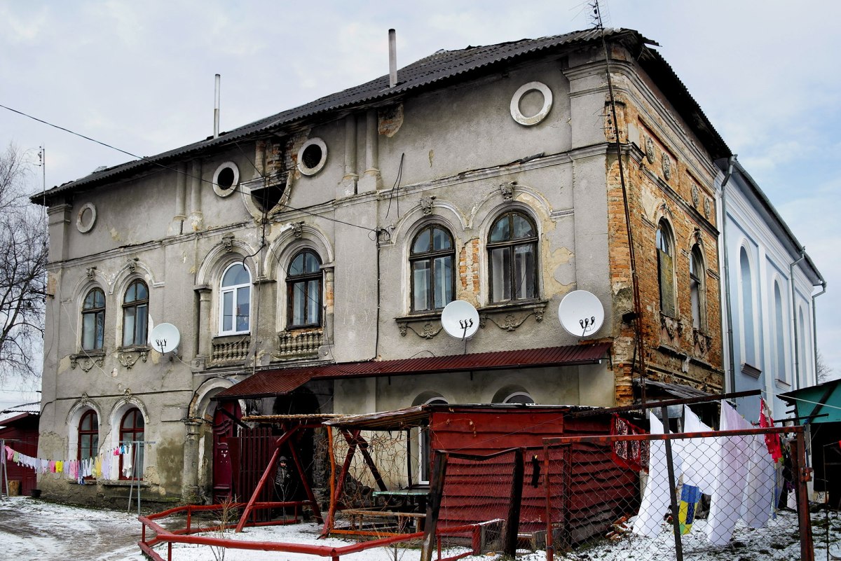 Busk synagogue, Ukraine