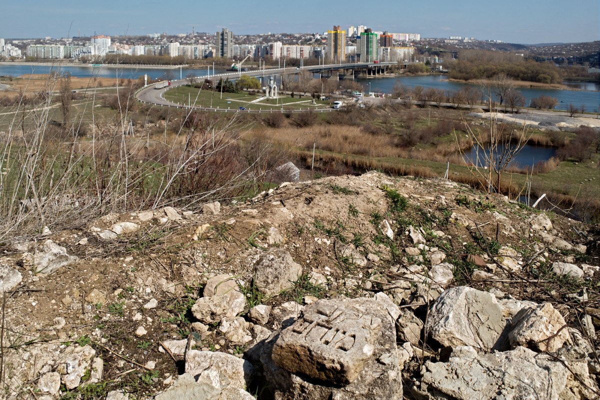 Rezina Jewish cemetery, Moldova
