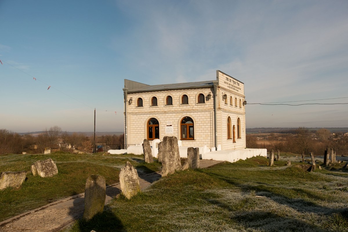 Medzhybizh - Jewish cemetery - tomb of the Baal Shem Tov