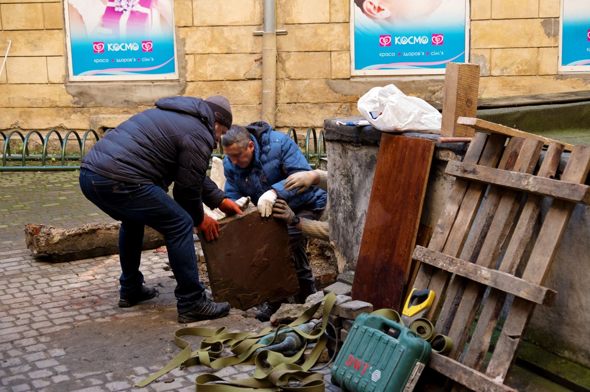 Saving Jewish tombstones at Halytska Square 15 in Lviv