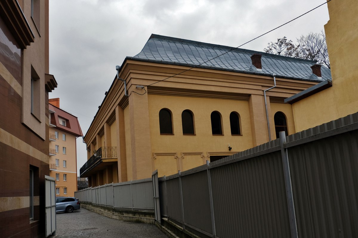 Mukachevo - Spinker Rebbe Kloyz