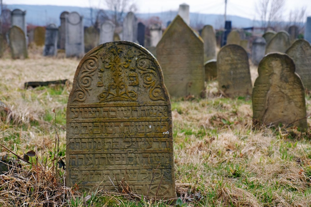 Uzhhorod - old Jewish cemetery
