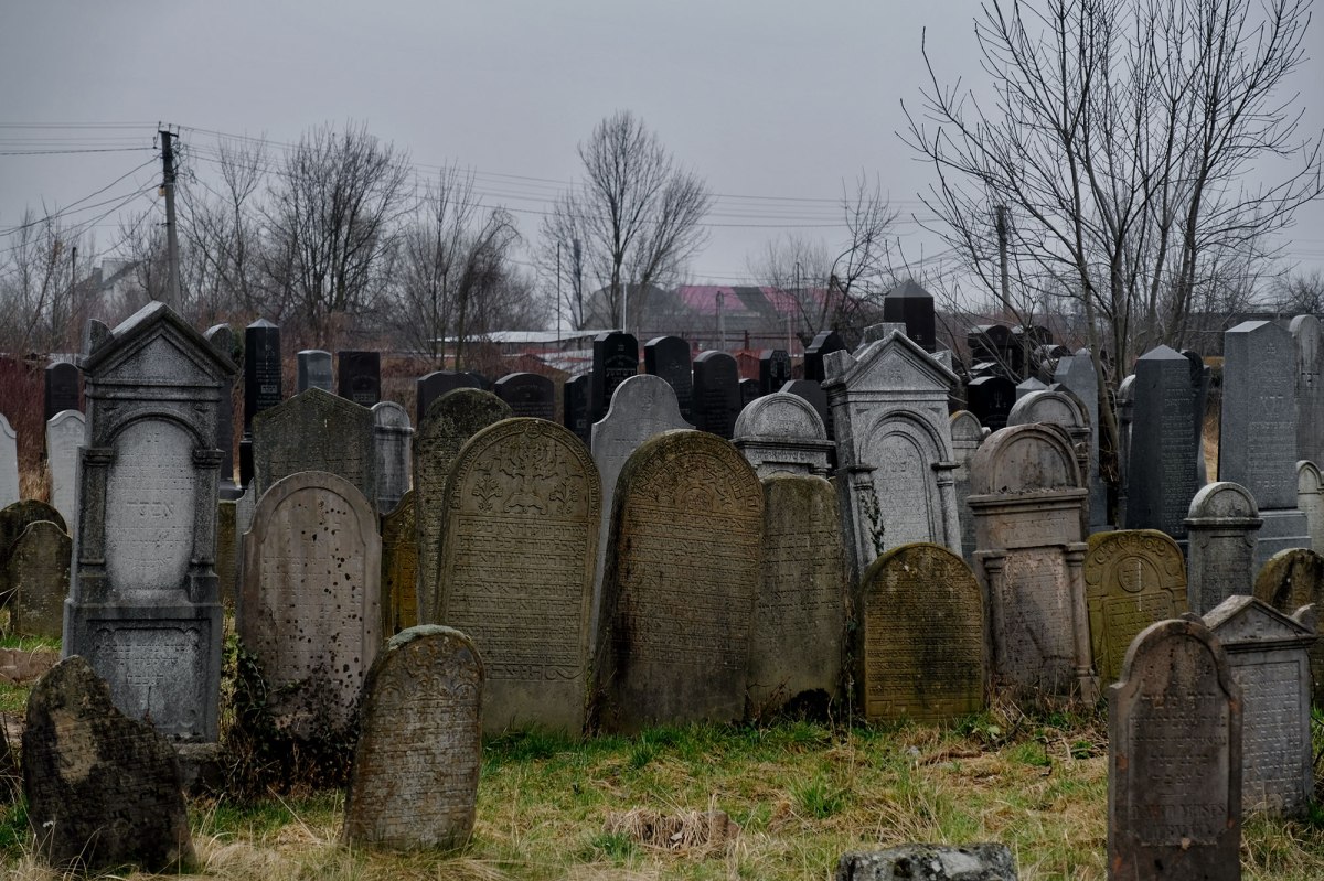 Uzhhorod - old Jewish cemetery