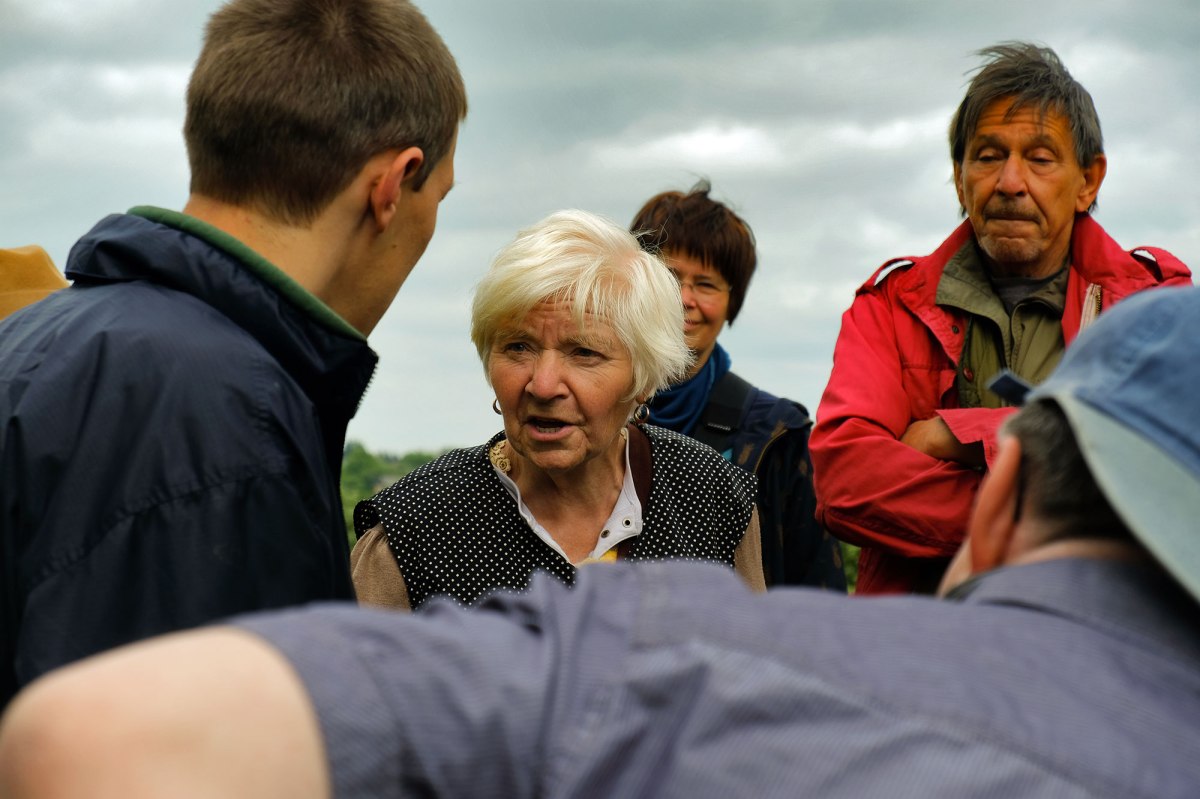 Busk - Jewish cemetery - there is always somebody to tell the story