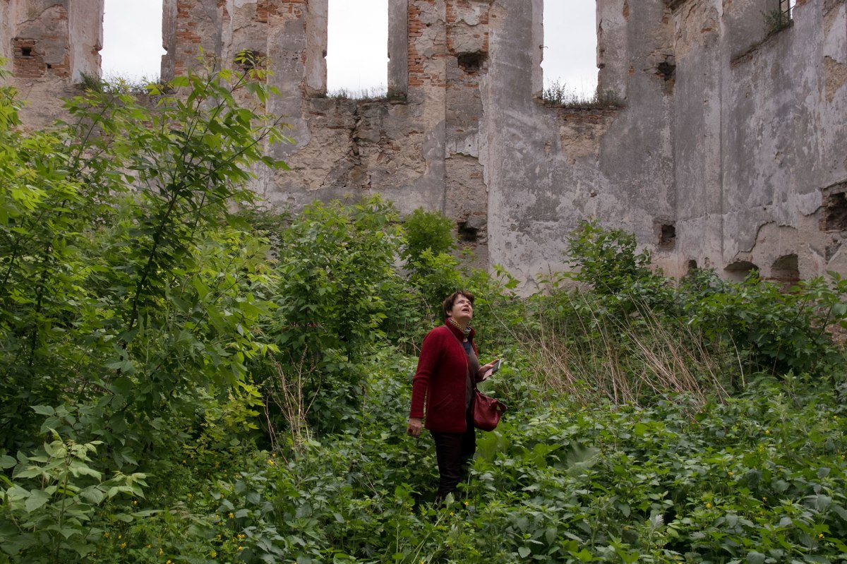 Hrymailiv - interior of the synagogue