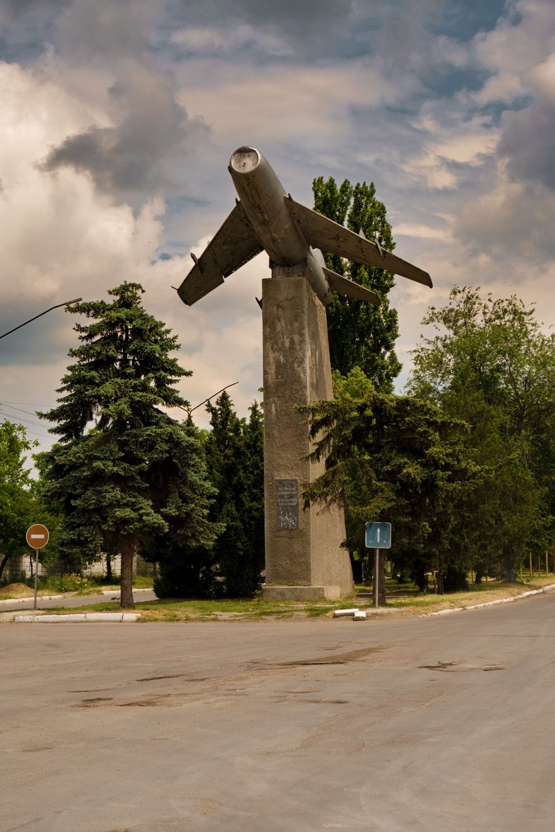Soviet monument near the town of Floreşti
