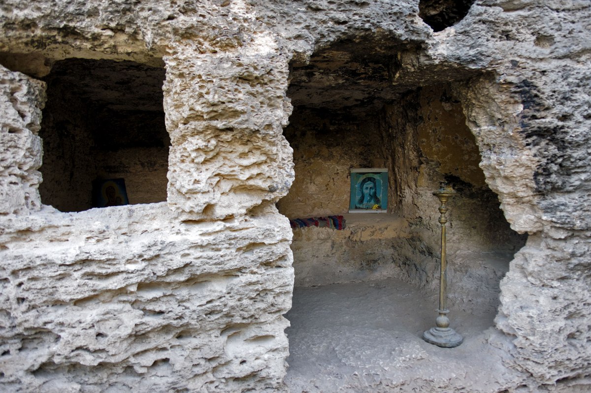 Tipova - cave monasteries