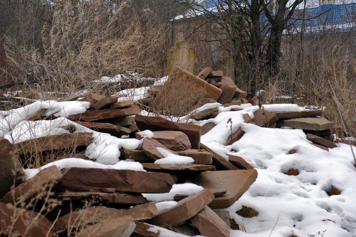Chortkiv - new Jewish cemetery