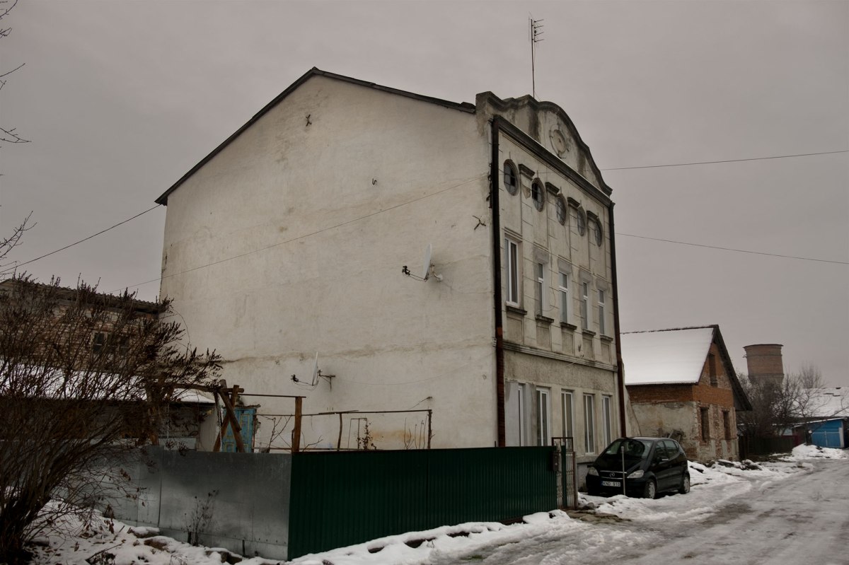 Skala-Podilska - former synagogue