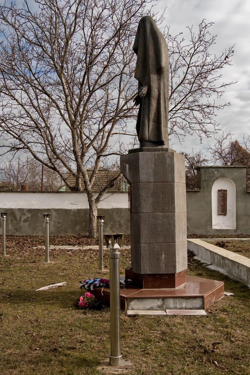 Dubăsari mass killing site - new memorial