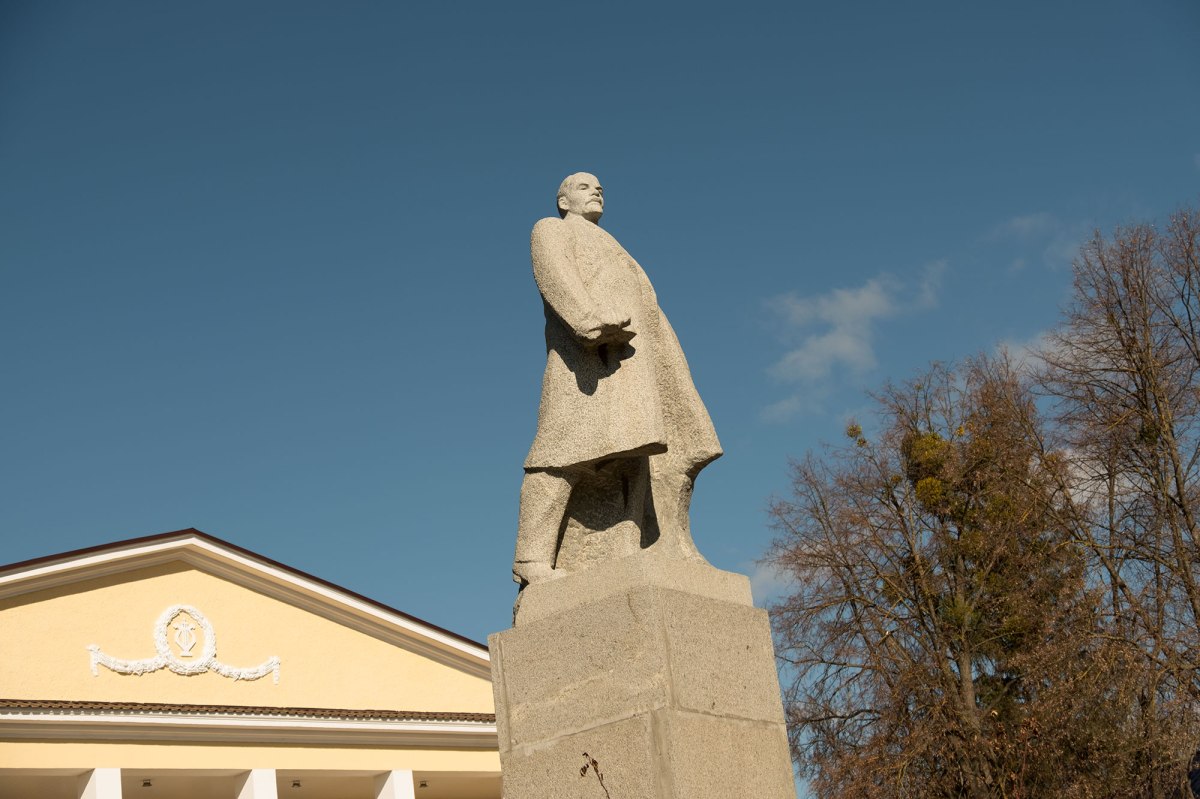 Lenin is still up in Raşcov