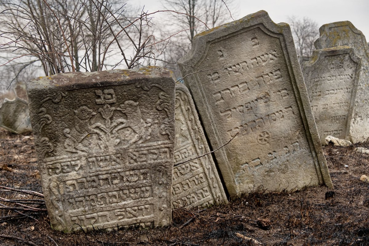 Sharhorod - New Jewish Cemetery