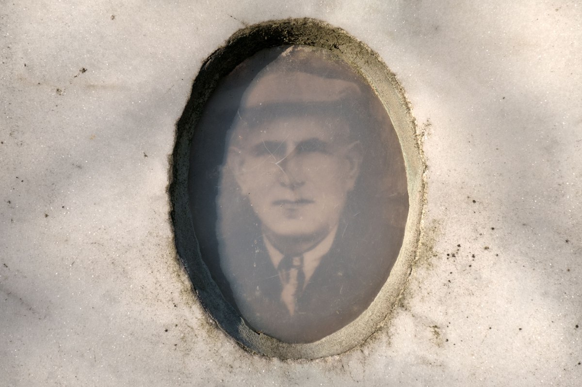 Khotyn - New Jewish Cemetery