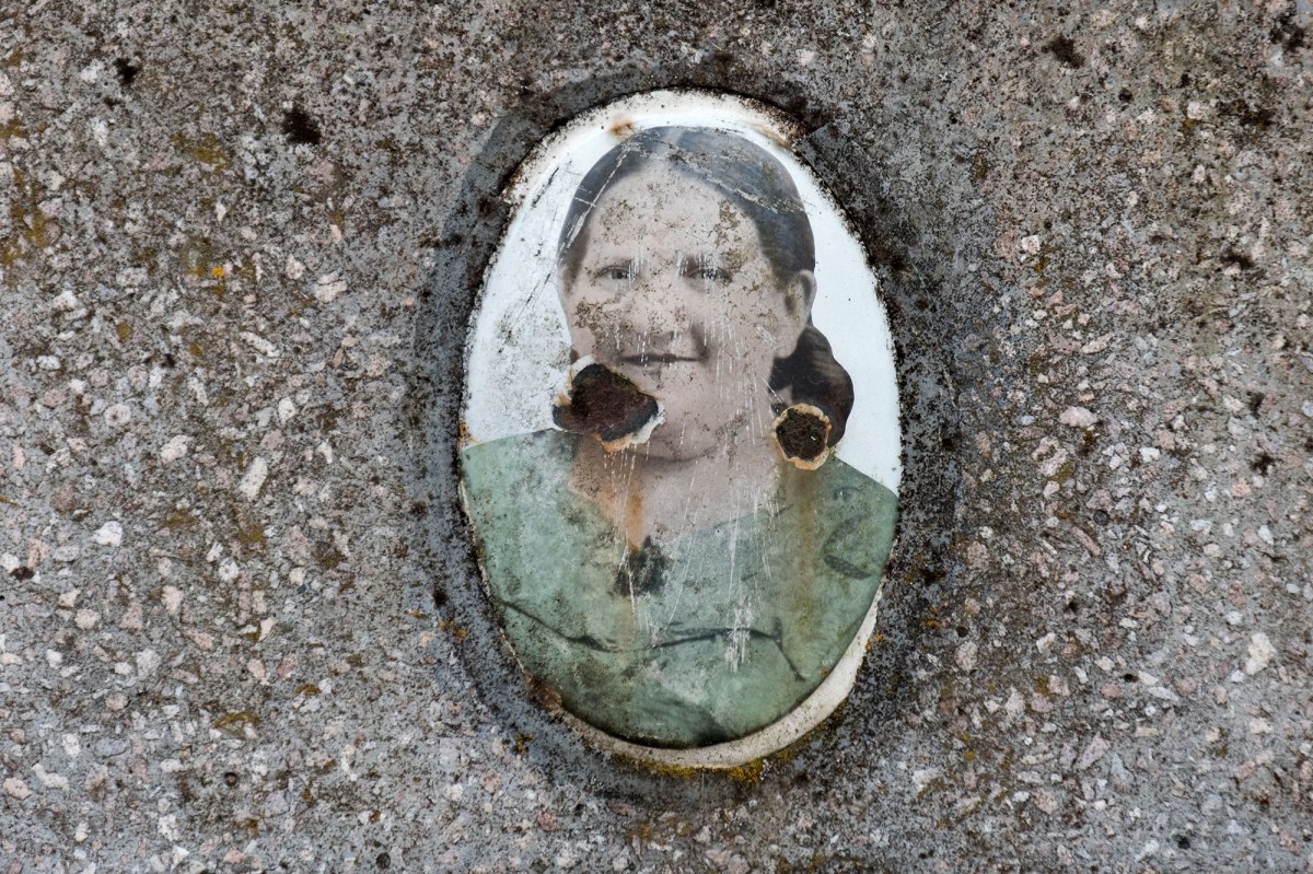 Khotyn - New Jewish Cemetery