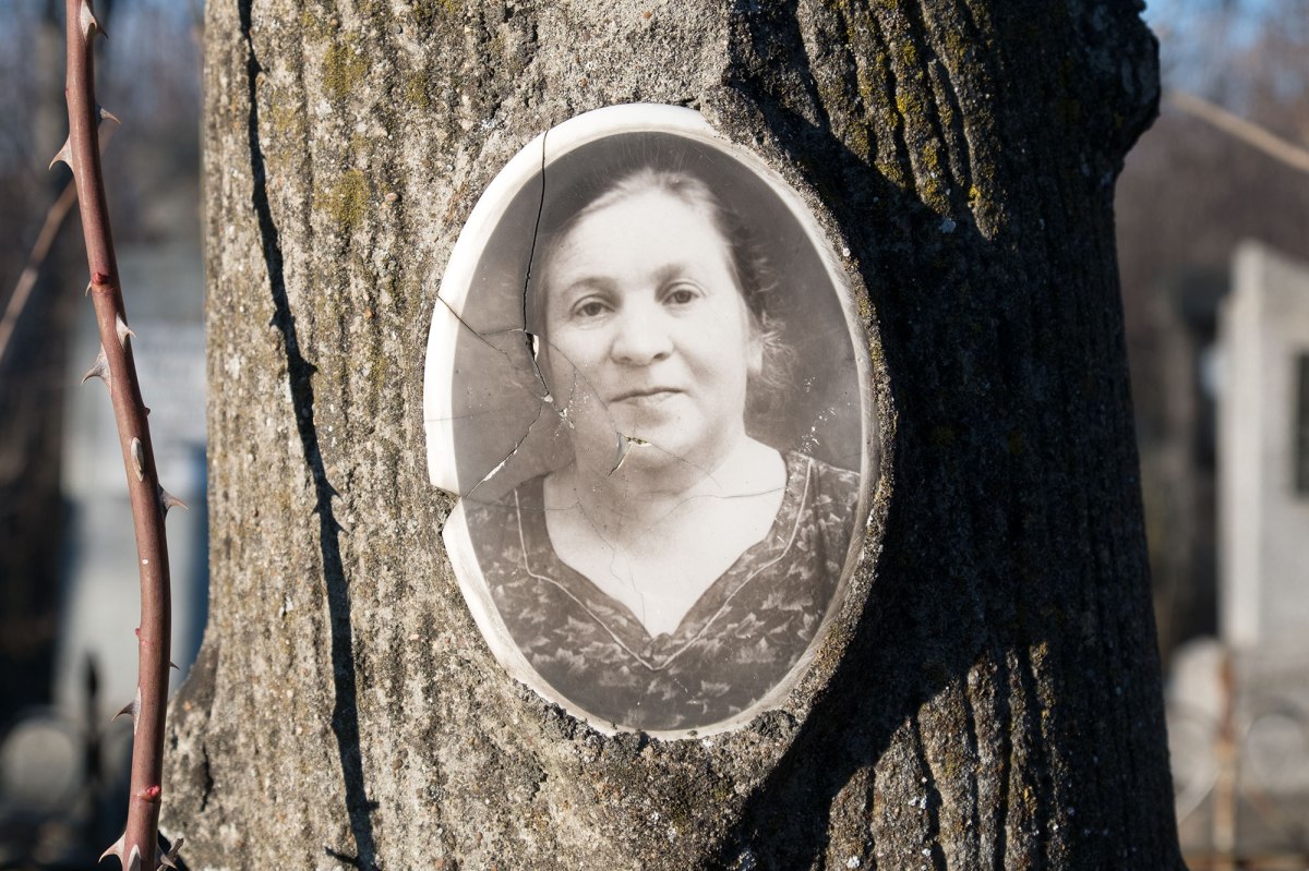 Khotyn - New Jewish Cemetery