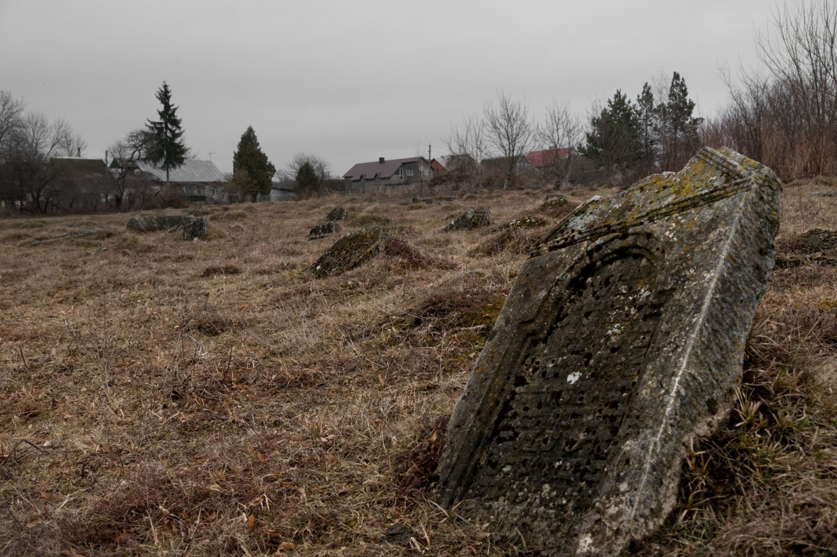 Vyshnivets - Old Jewish Cemetery