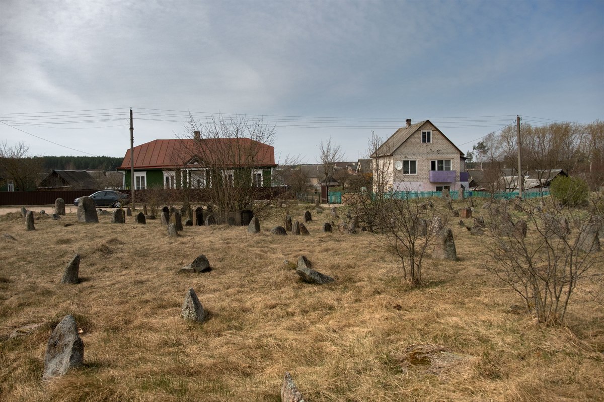 Ivyanets Jewish cemetery
