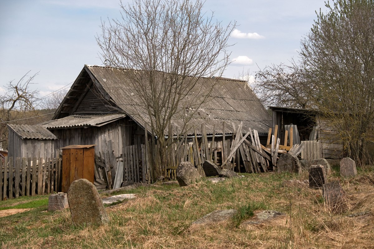 Ivyanets Jewish cemetery