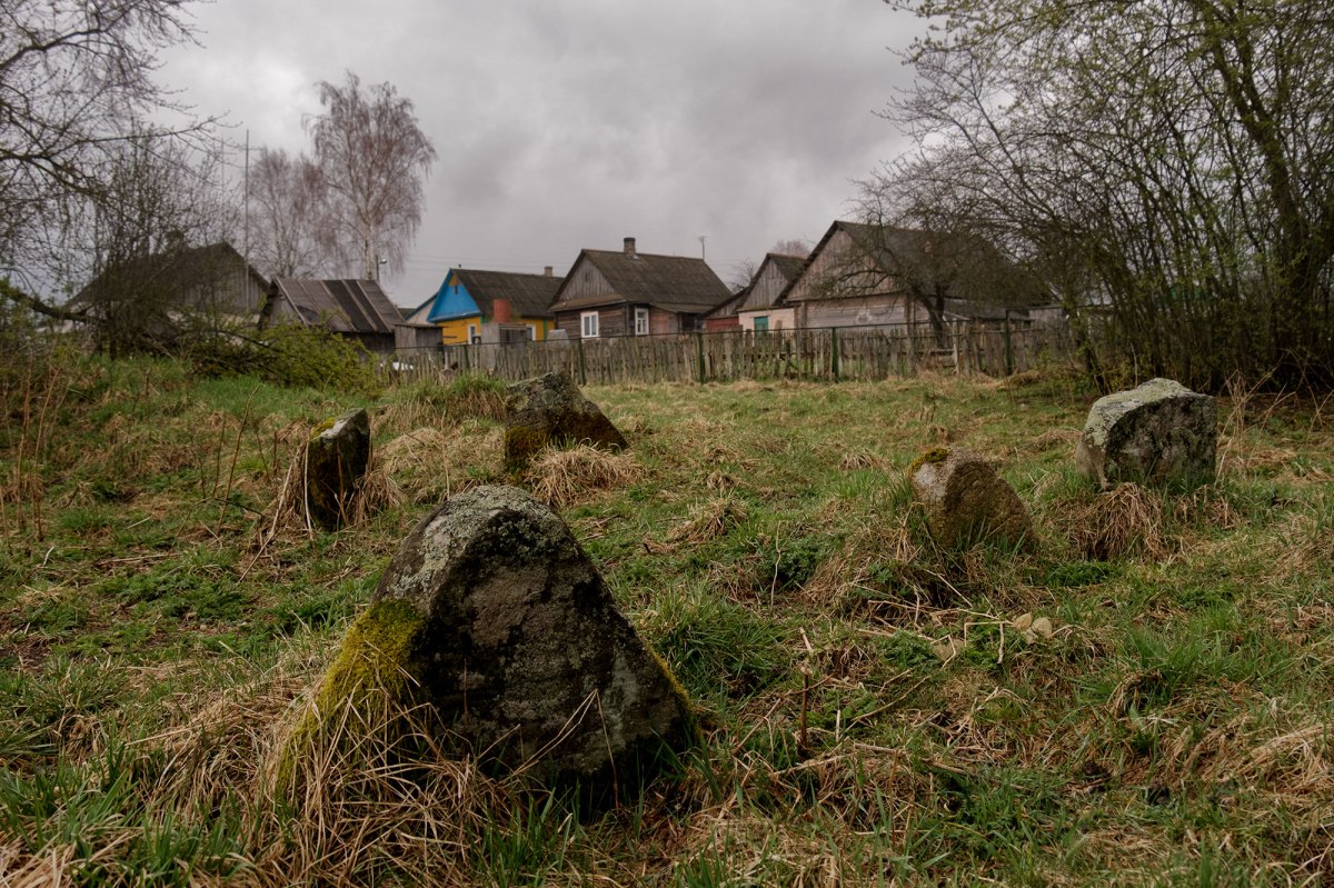 Vselyub Jewish cemetery